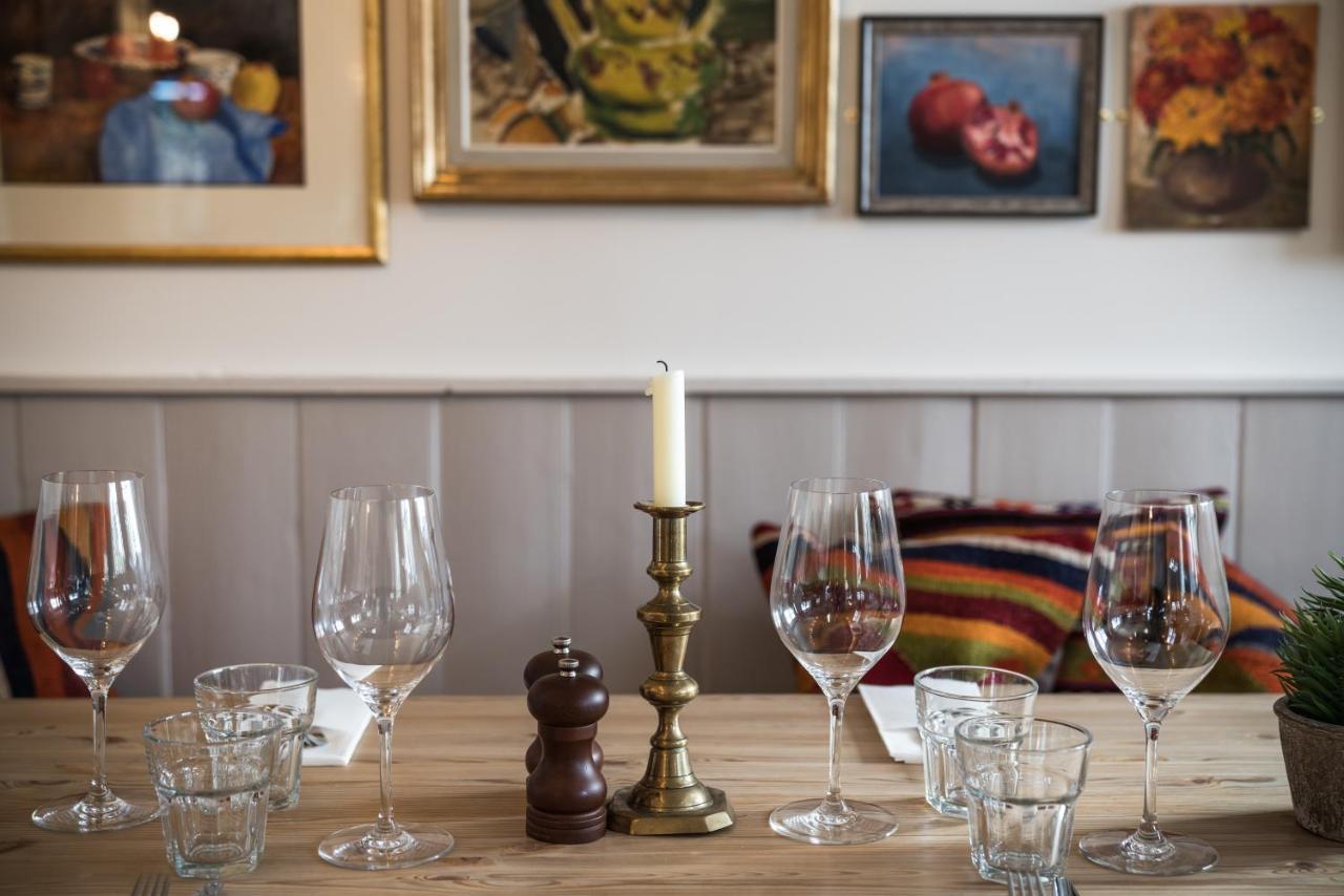 The Horse And Groom Inn チチェスター エクステリア 写真