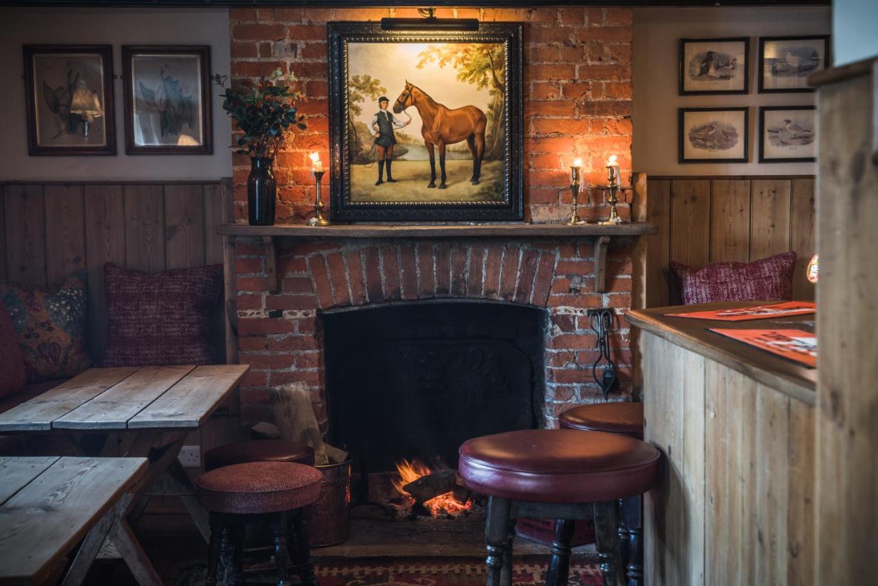 The Horse And Groom Inn チチェスター エクステリア 写真
