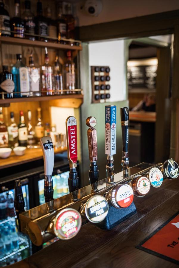 The Horse And Groom Inn チチェスター エクステリア 写真